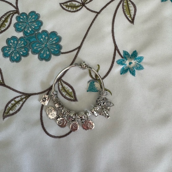 Pandora Harry Potter themed Bangle Bracelet - Picture 2 of 12